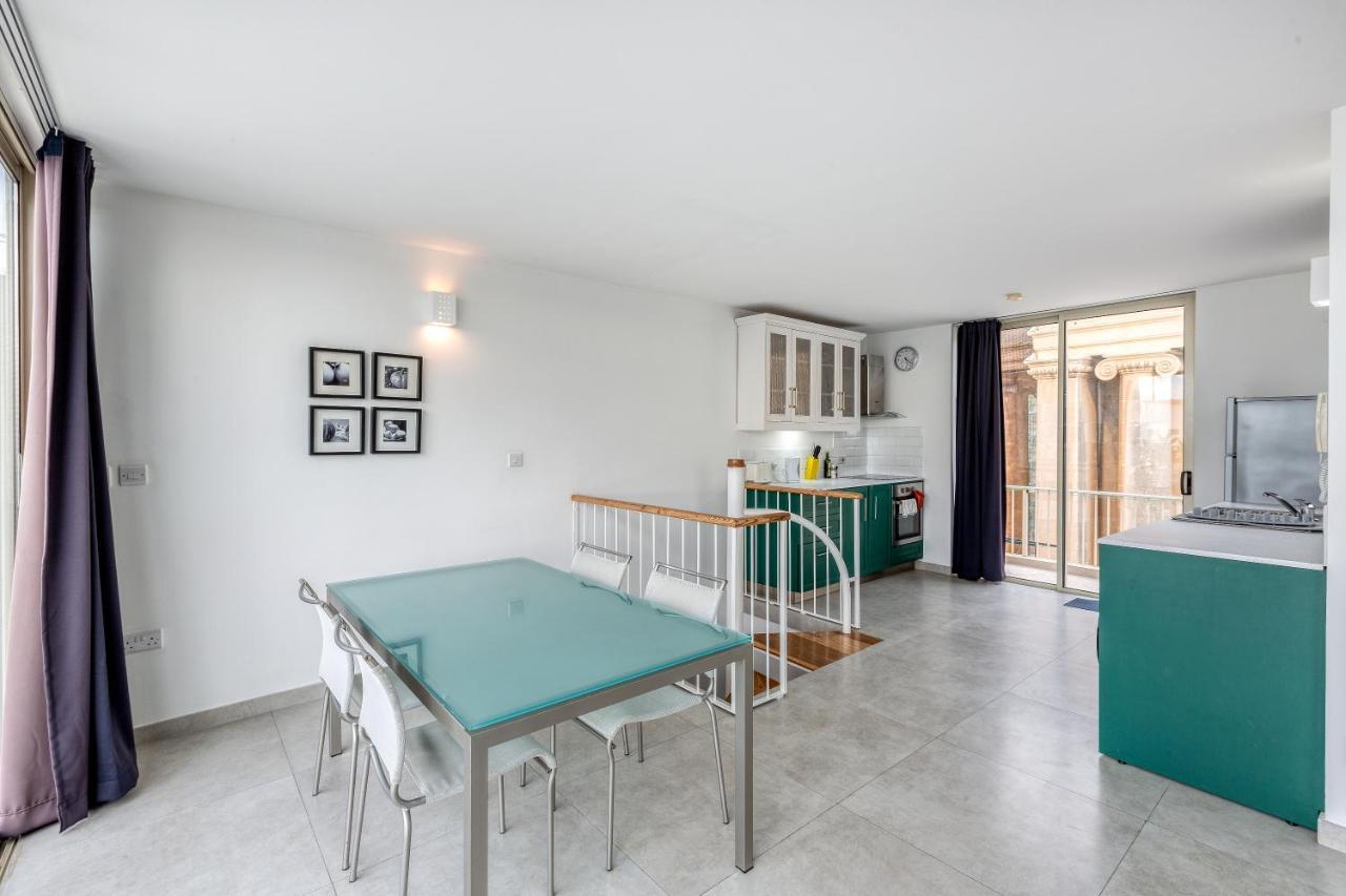 49/3 Seafront Duplex Penthouse In Valletta Bagian luar foto