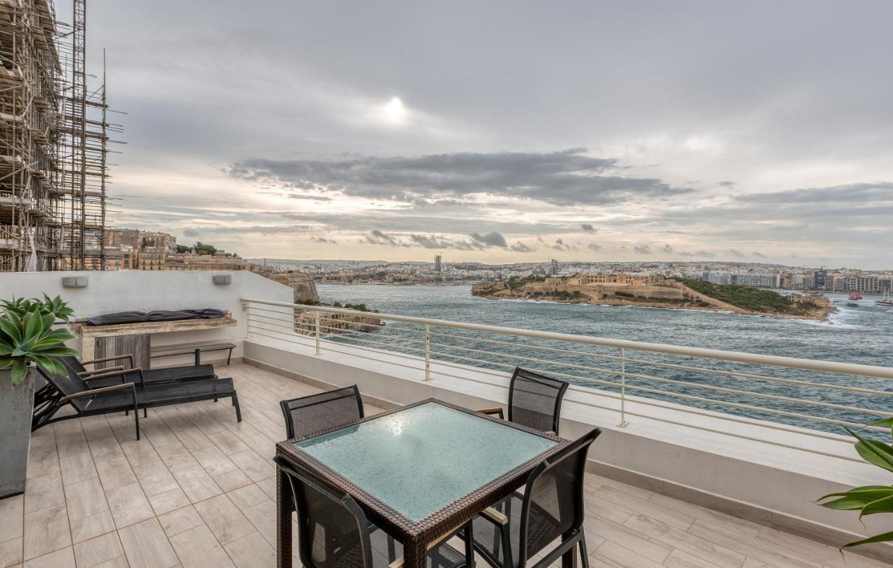 49/3 Seafront Duplex Penthouse In Valletta Bagian luar foto
